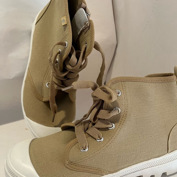 Tommy Bahama Beige Canvas High-Tops - Picture 4 of 8